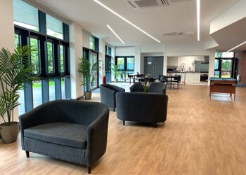 Pioneer College Opens